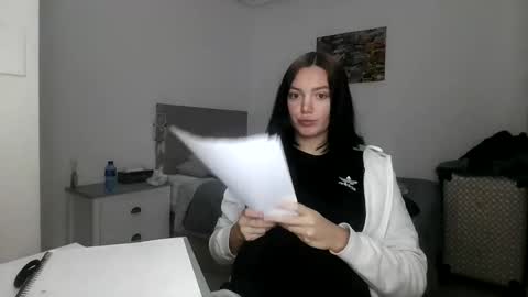 Paola Hard online show from 12/04/25, 08:06