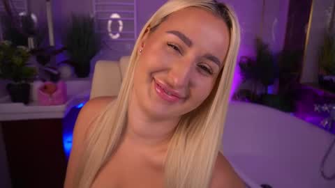 Lia online show from 05/29/26, 01:42