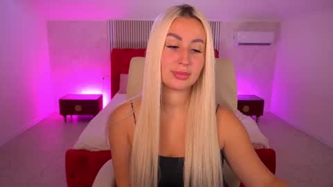 Lia online show from 06/14/26, 06:37