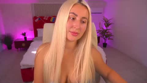 Lia online show from 07/19/26, 01:48