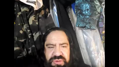 Snapshot of papi_2375 chatting on 02/11/25, 06:51 papi_2375 online show from 02/11/25, 06:51