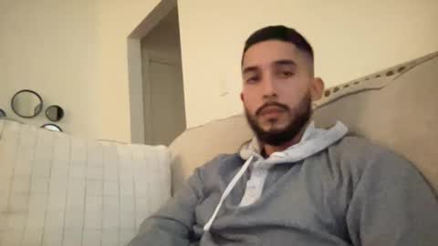 papicubano_guapo23cm online show from 12/31/24, 02:51