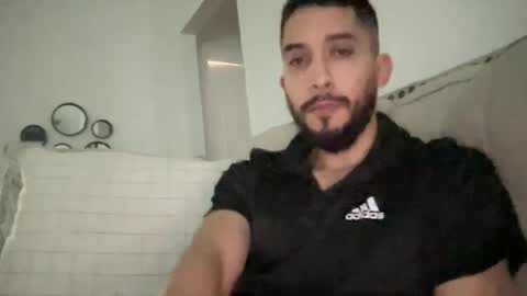 papicubano_guapo23cm online show from 02/17/25, 02:15