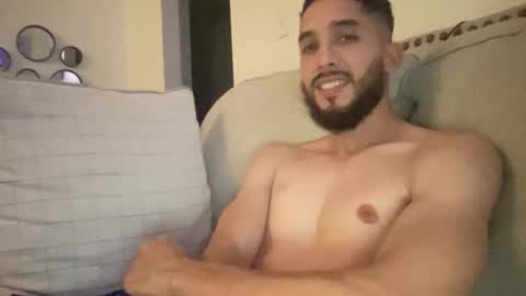 papicubano_guapo23cm online show from 10/07/25, 03:25