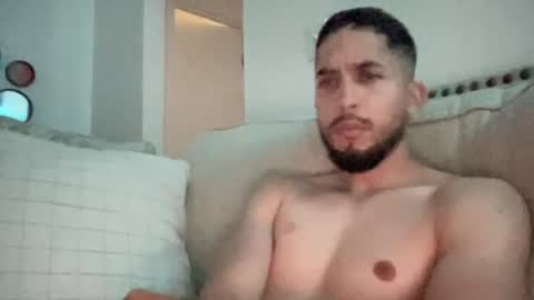 papicubano_guapo23cm online show from 07/05/26, 11:17