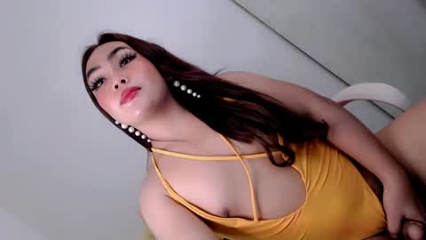 Snapshot of papigoddesslover chatting on 01/11/25, 06:03 Fina Dwarf online show from 01/11/25, 06:03