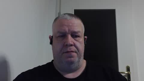 Snapshot of para3214 chatting on 02/03/26, 09:09 para3214 online show from 02/03/26, 09:09