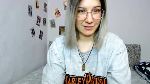 Snapshot of paradisexparadisex chatting on 01/18/25, 11:44 paradisexparadisex online show from 01/18/25, 11:44