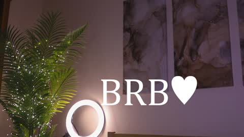 Snapshot of parasite_eve1 chatting on 02/08/25, 10:19 Alise Melissa online show from 02/08/25, 10:19