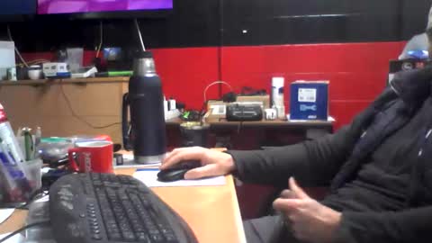 Snapshot of pareja74vlc chatting on 02/18/26, 01:40 pareja74vlc online show from 02/18/26, 01:40