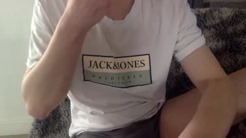 Snapshot of parici_nono1 chatting on 03/09/25, 12:31 parici_nono1 online show from 03/09/25, 12:31