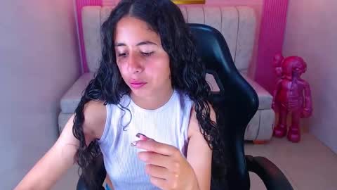 Snapshot of paris_1sub chatting on 09/09/25, 12:48 Paris 1sub online show from 09/09/25, 12:48