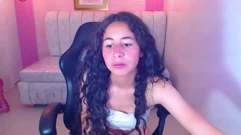 Snapshot of paris_1sub chatting on 10/20/25, 01:00 Paris 1sub online show from 10/20/25, 01:00