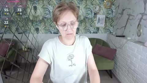 Paris online show from 12/14/25, 08:02