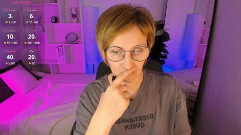 Paris online show from 04/07/26, 05:57