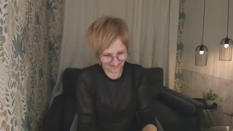 Paris online show from 04/29/26, 06:14