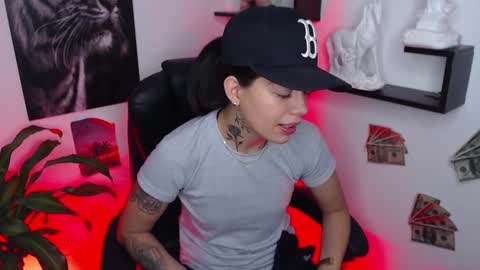 Paris D angelo online show from 02/04/25, 12:19