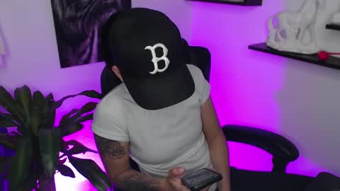 Paris D angelo online show from 02/23/25, 12:30