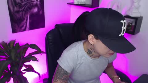 Paris D angelo online show from 02/27/25, 01:16