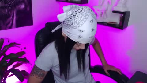 Paris D angelo online show from 03/02/25, 10:27