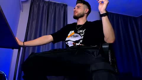 Paris online show from 12/01/25, 07:08