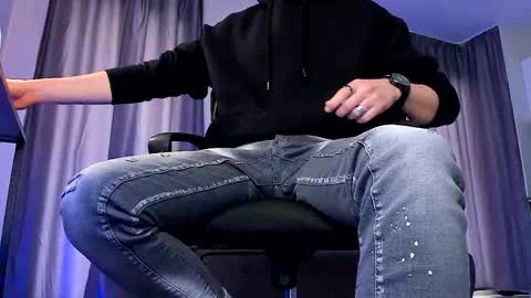 Paris online show from 04/12/26, 09:14