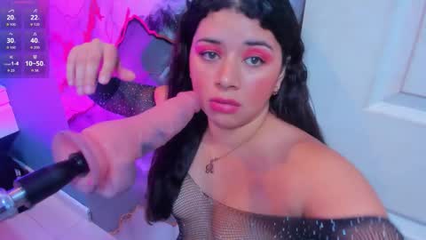 Snapshot of paris_secret chatting on 11/14/25, 11:42 paris_secret online show from 11/14/25, 11:42