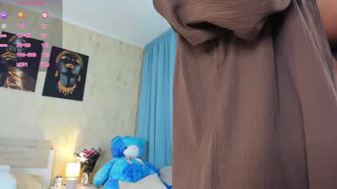 Paris online show from 02/07/25, 05:10