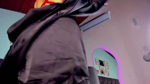 PARIS online show from 01/15/25, 11:51