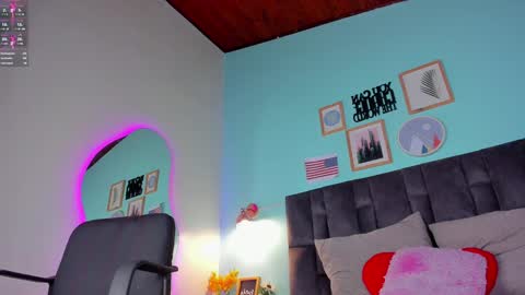 PARIS online show from 01/16/25, 10:44