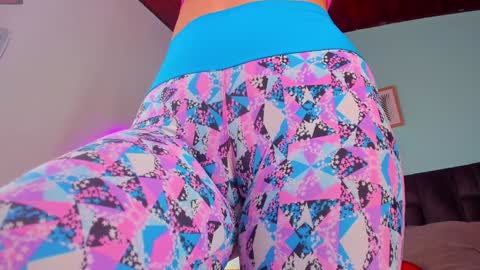 PARIS online show from 01/25/25, 07:39