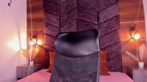 PARIS online show from 02/07/25, 07:27