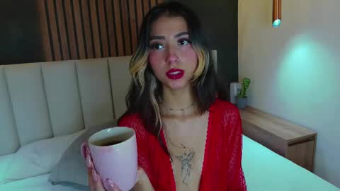 PARIS online show from 02/12/25, 11:41