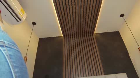 PARIS online show from 02/20/25, 07:52