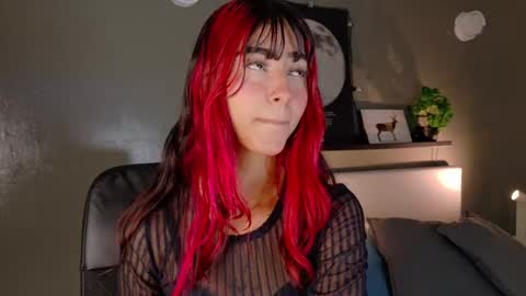 PARIS online show from 10/21/25, 07:36