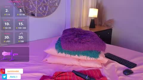 Snapshot of parisi_ chatting on 03/09/25, 06:43 PARISI online show from 03/09/25, 06:43