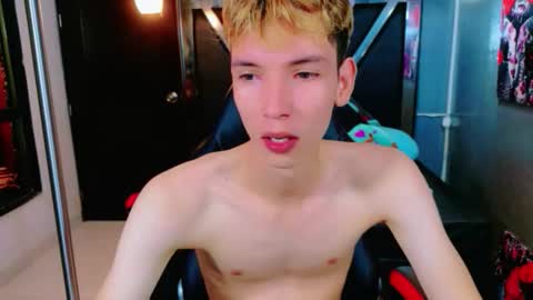 park_jimin1 online show from 12/19/25, 12:12