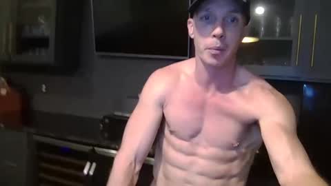 Snapshot of parkerflexes chatting on 11/18/25, 04:39 Parker online show from 11/18/25, 04:39