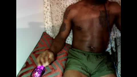 Snapshot of parlaytellio chatting on 12/08/24, 09:30 Parlay Tellio online show from 12/08/24, 09:30