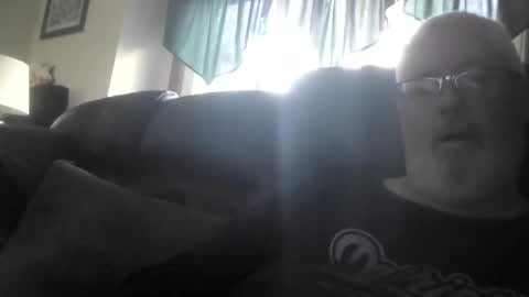 Snapshot of part86 chatting on 11/27/25, 01:35 part86 online show from 11/27/25, 01:35