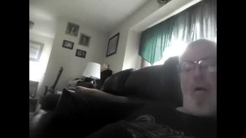 Snapshot of part86 chatting on 11/30/25, 01:59 part86 online show from 11/30/25, 01:59