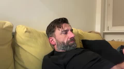 Snapshot of pas43 chatting on 11/27/25, 04:47 pas43 online show from 11/27/25, 04:47