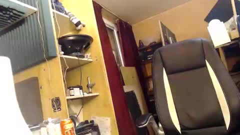 pascal88881 online show from 12/03/24, 10:06