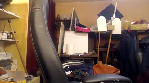 pascal88881 online show from 01/01/25, 06:16