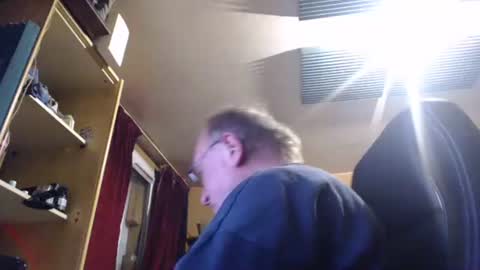 pascal88881 online show from 10/22/25, 07:13