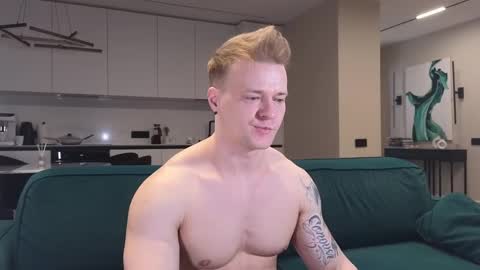 Pashka online show from 03/09/25, 10:08