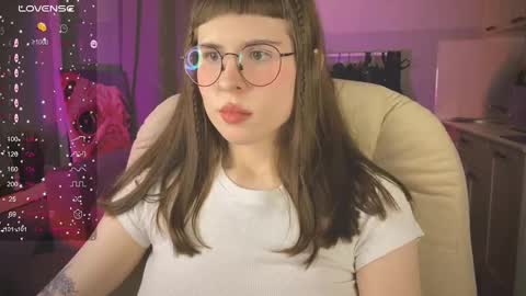 Snapshot of passiondesire_ chatting on 01/18/25, 08:19 Zoe online show from 01/18/25, 08:19