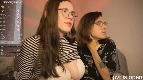 Snapshot of passiondesire_ chatting on 09/14/25, 08:02 Zoe online show from 09/14/25, 08:02