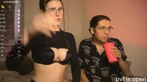 Snapshot of passiondesire_ chatting on 09/16/25, 08:15 Zoe online show from 09/16/25, 08:15