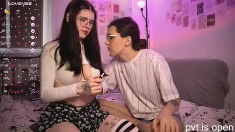 Snapshot of passiondesire_ chatting on 11/05/25, 08:36 Zoe online show from 11/05/25, 08:36